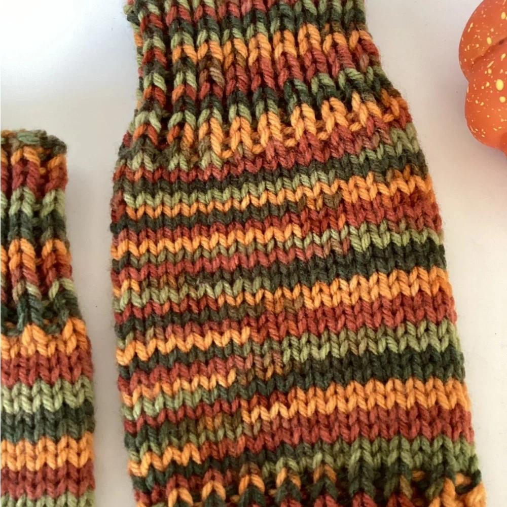Gloves Fingerless Hand Crafted Colorful Striped Orange Greens Rust Ribbed